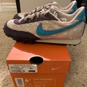 Brand New Nike Waffle Racer II